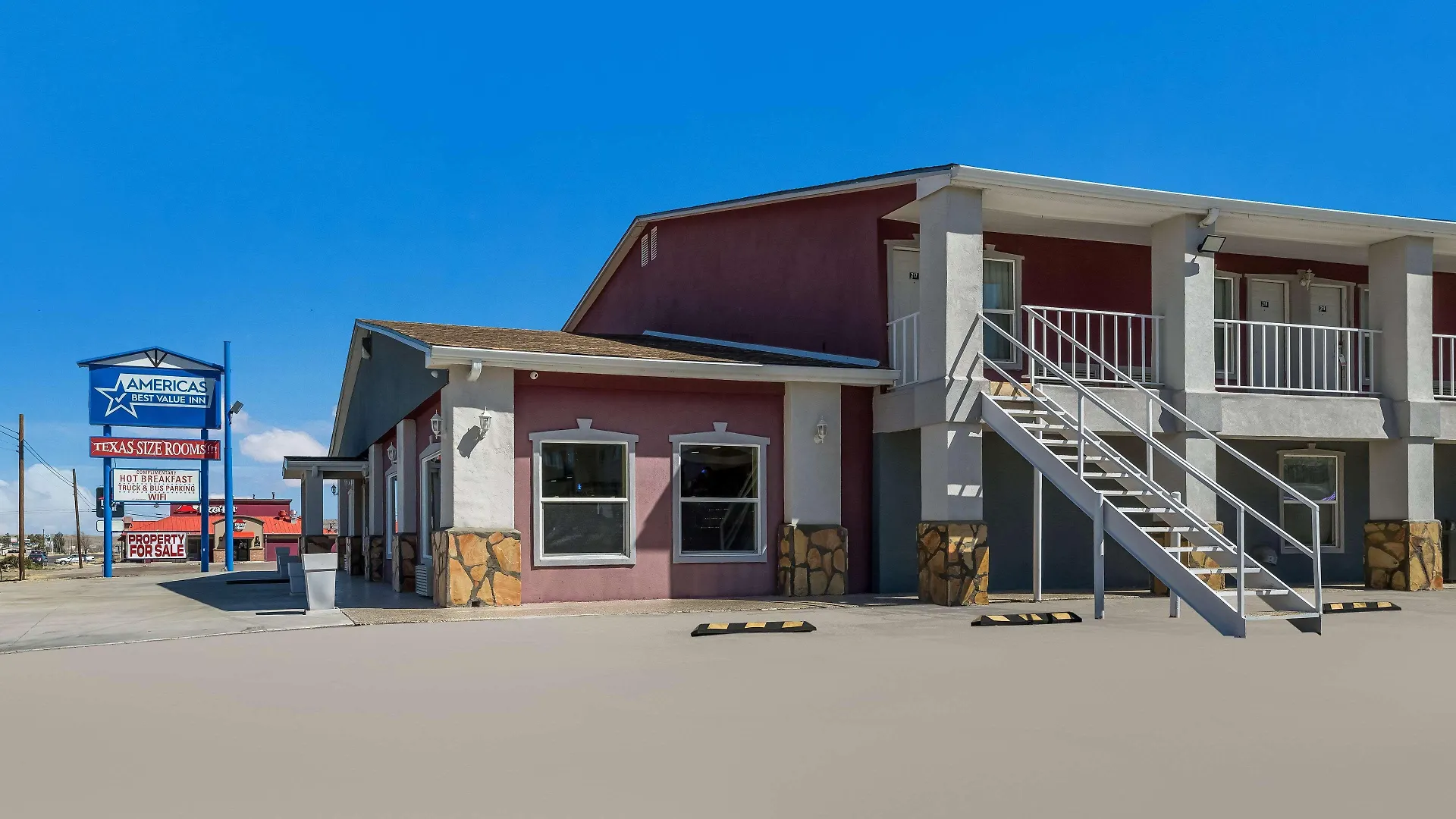 Staying in Texas: 4 Americas Best Value Inn Hotels Compared